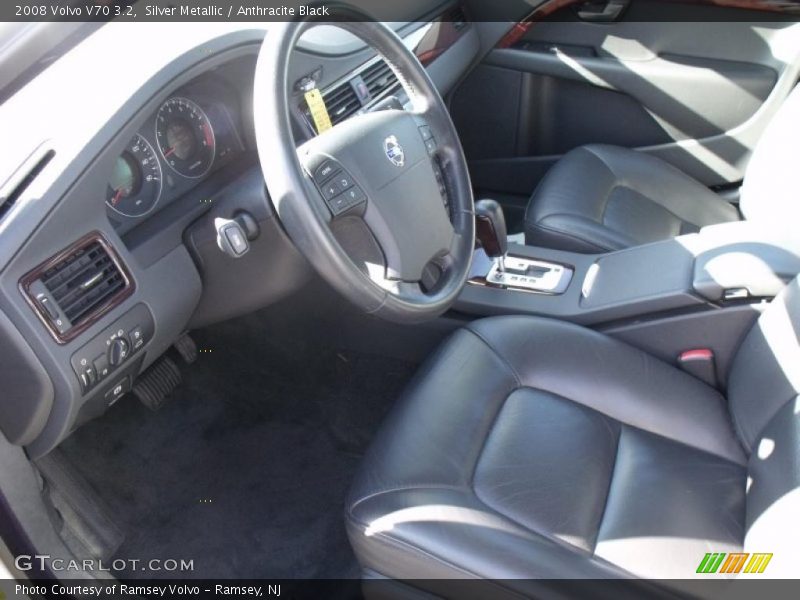 Silver Metallic / Anthracite Black 2008 Volvo V70 3.2