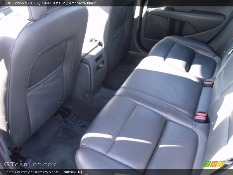Silver Metallic / Anthracite Black 2008 Volvo V70 3.2