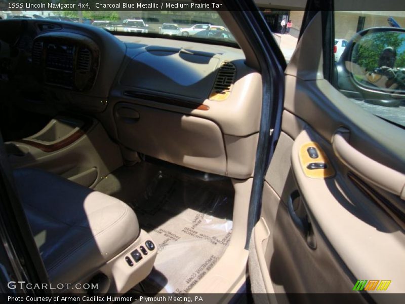 Charcoal Blue Metallic / Medium Prairie Tan 1999 Lincoln Navigator 4x4