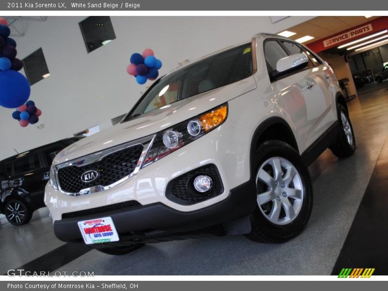 White Sand Beige / Beige 2011 Kia Sorento LX