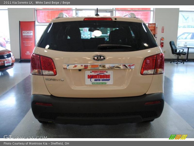 White Sand Beige / Beige 2011 Kia Sorento LX
