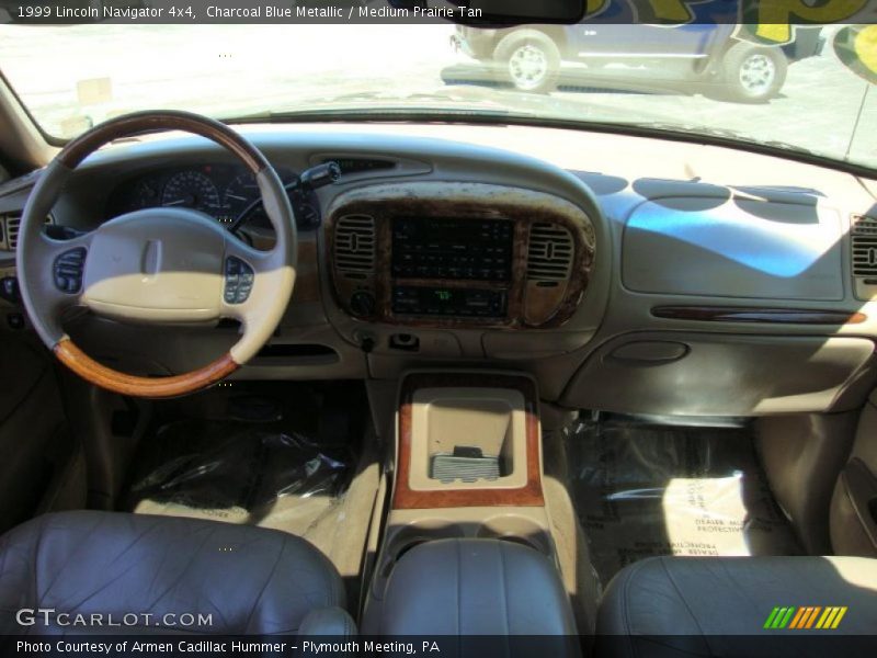 Charcoal Blue Metallic / Medium Prairie Tan 1999 Lincoln Navigator 4x4