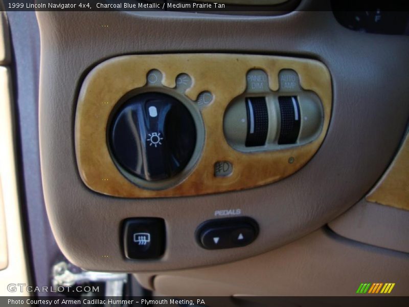 Charcoal Blue Metallic / Medium Prairie Tan 1999 Lincoln Navigator 4x4