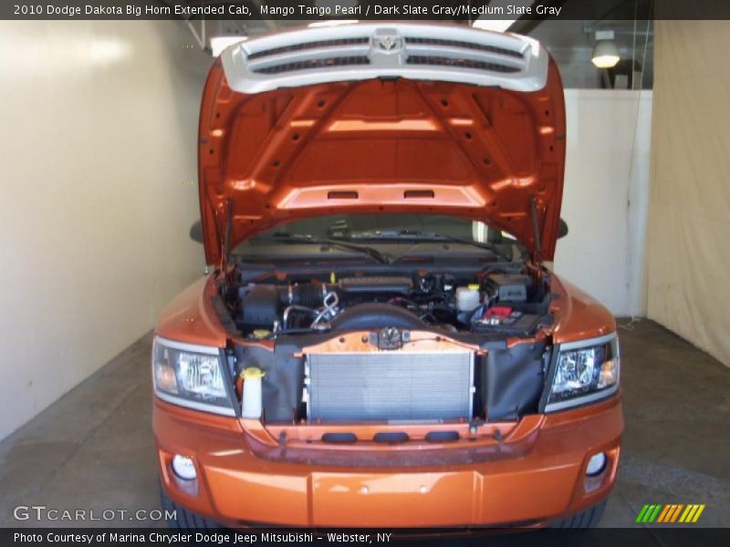Mango Tango Pearl / Dark Slate Gray/Medium Slate Gray 2010 Dodge Dakota Big Horn Extended Cab