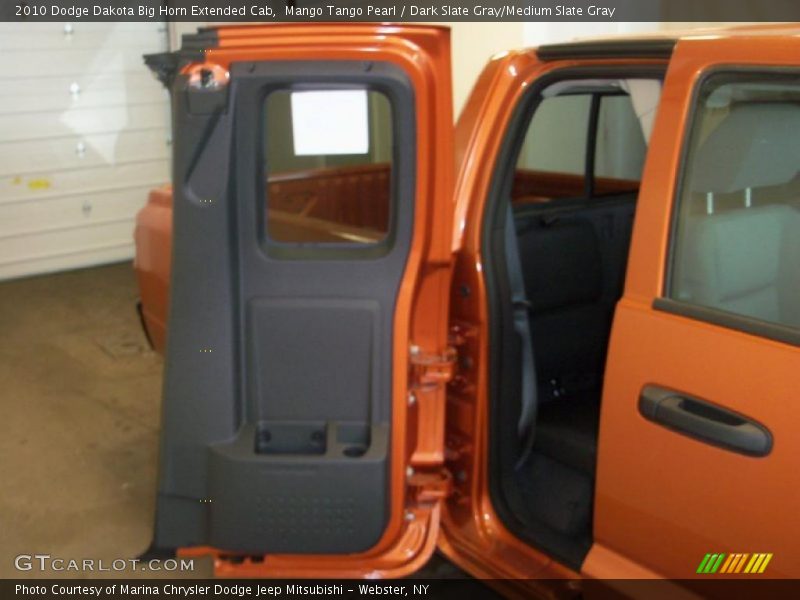 Mango Tango Pearl / Dark Slate Gray/Medium Slate Gray 2010 Dodge Dakota Big Horn Extended Cab
