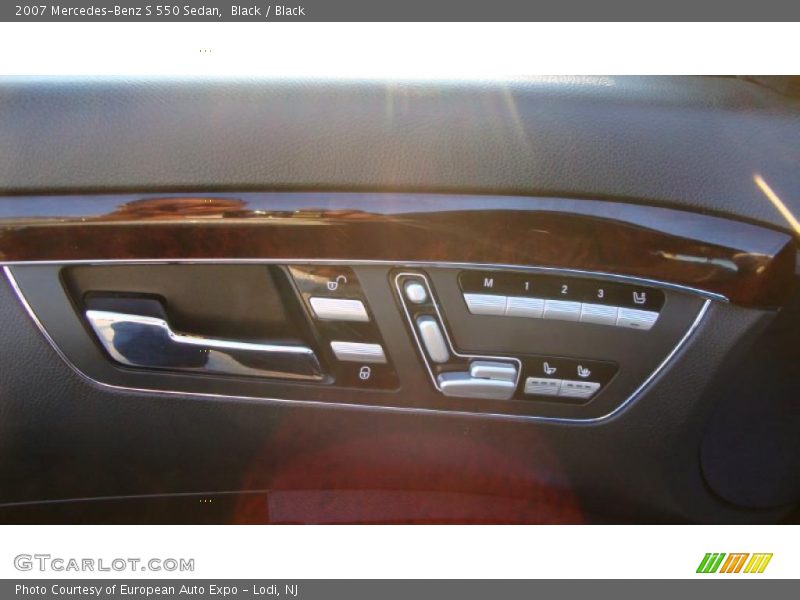 Black / Black 2007 Mercedes-Benz S 550 Sedan