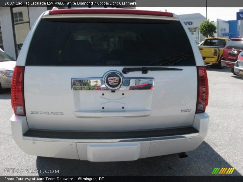 White Diamond / Cocoa/Light Cashmere 2007 Cadillac Escalade ESV AWD