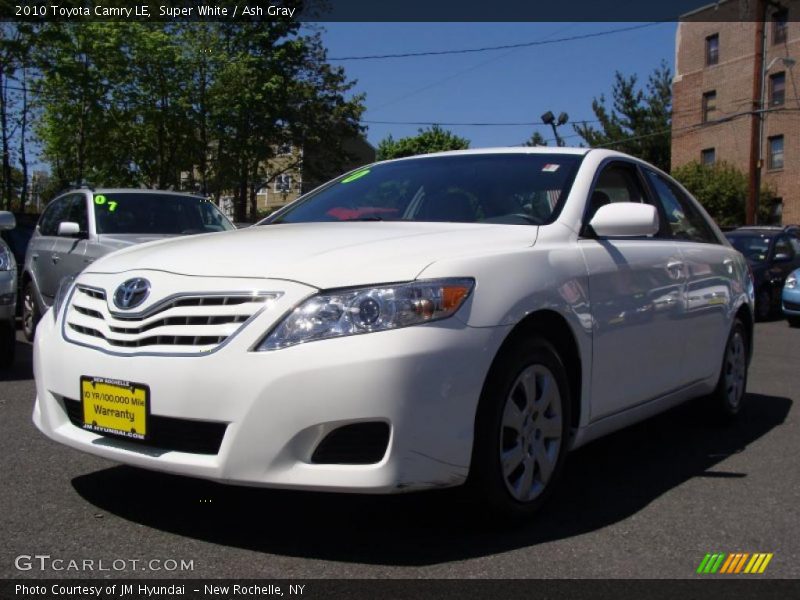 Super White / Ash Gray 2010 Toyota Camry LE