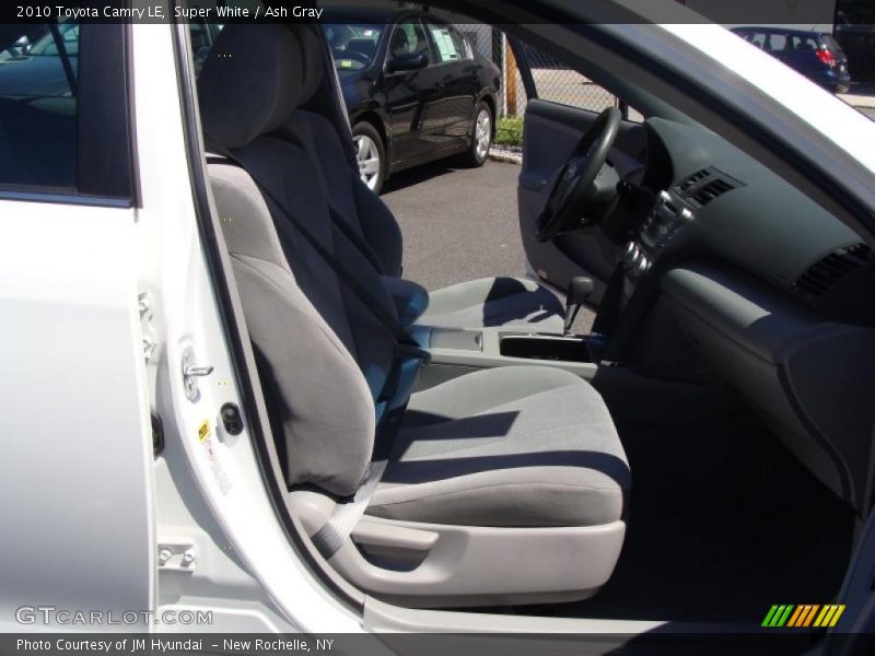 Super White / Ash Gray 2010 Toyota Camry LE