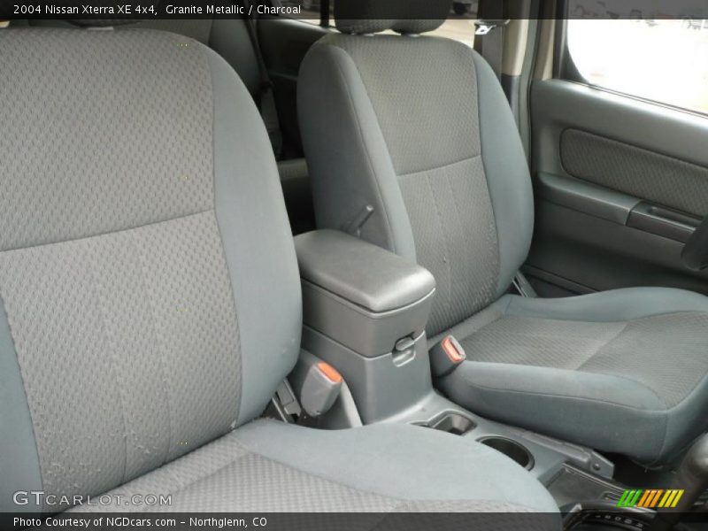 Granite Metallic / Charcoal 2004 Nissan Xterra XE 4x4