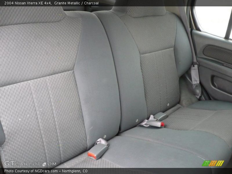 Granite Metallic / Charcoal 2004 Nissan Xterra XE 4x4