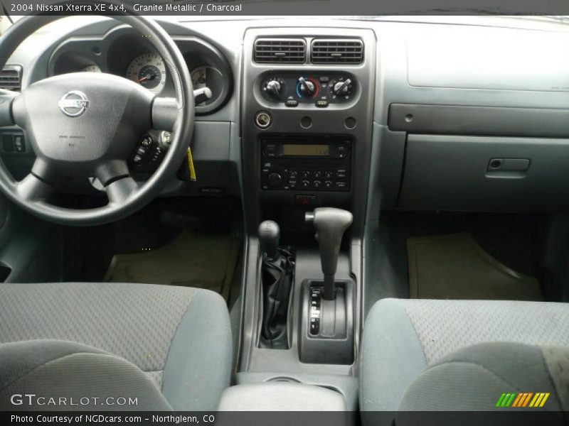Granite Metallic / Charcoal 2004 Nissan Xterra XE 4x4