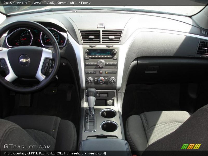 Summit White / Ebony 2010 Chevrolet Traverse LT AWD