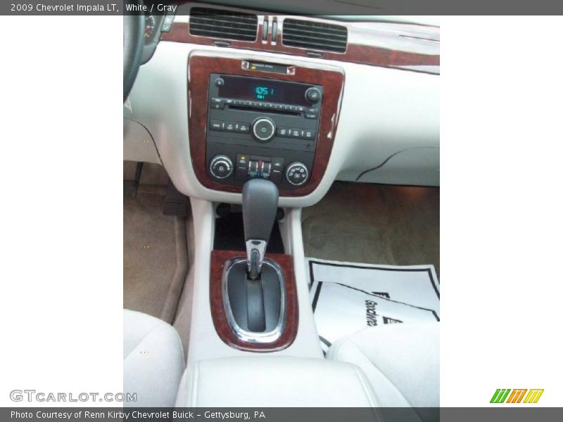 White / Gray 2009 Chevrolet Impala LT