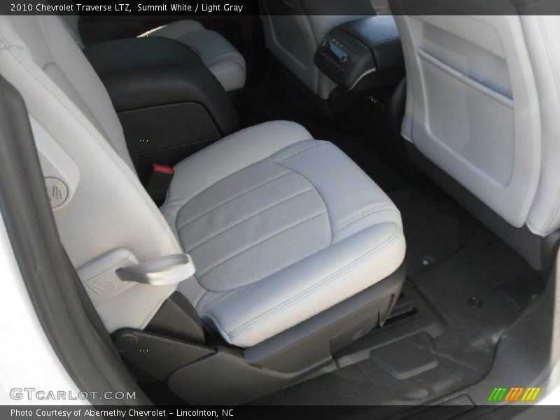 Summit White / Light Gray 2010 Chevrolet Traverse LTZ