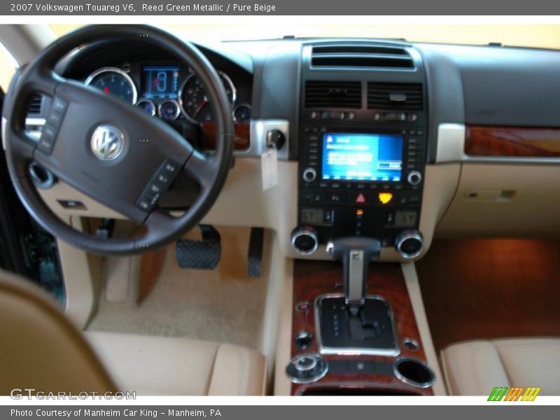 Reed Green Metallic / Pure Beige 2007 Volkswagen Touareg V6