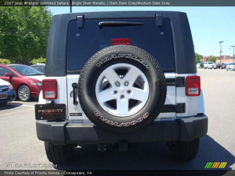 Bright Silver Metallic / Dark Slate Gray/Medium Slate Gray 2007 Jeep Wrangler Unlimited Sahara