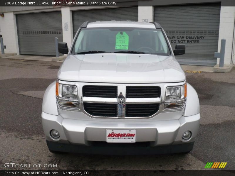 Bright Silver Metallic / Dark Slate Gray 2009 Dodge Nitro SE 4x4