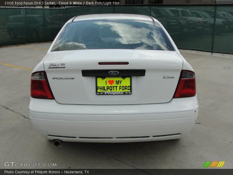 Cloud 9 White / Dark Flint/Light Flint 2006 Ford Focus ZX4 S Sedan