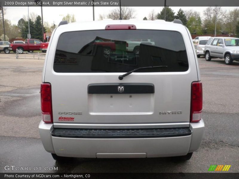 Bright Silver Metallic / Dark Slate Gray 2009 Dodge Nitro SE 4x4