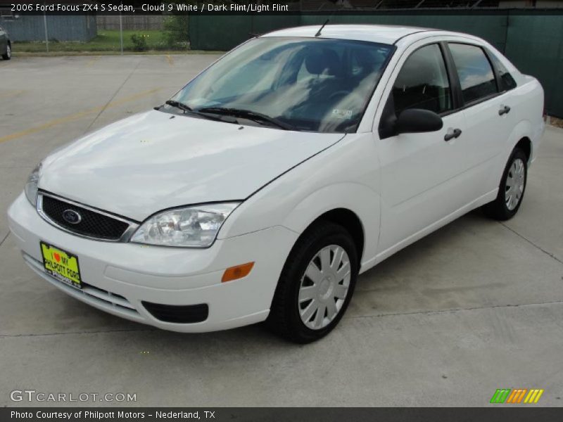 Cloud 9 White / Dark Flint/Light Flint 2006 Ford Focus ZX4 S Sedan