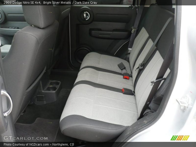 Bright Silver Metallic / Dark Slate Gray 2009 Dodge Nitro SE 4x4
