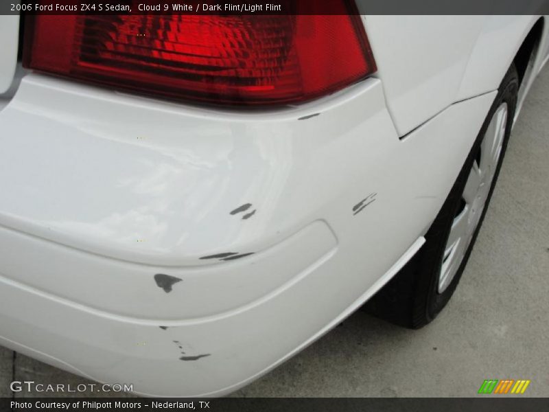 Cloud 9 White / Dark Flint/Light Flint 2006 Ford Focus ZX4 S Sedan