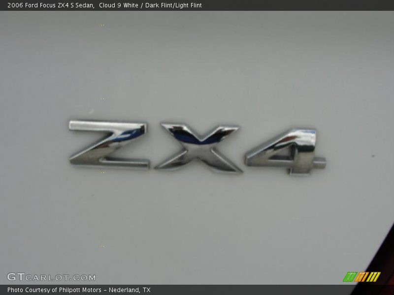 Cloud 9 White / Dark Flint/Light Flint 2006 Ford Focus ZX4 S Sedan