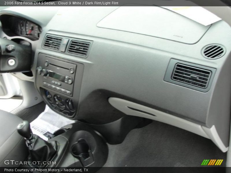 Cloud 9 White / Dark Flint/Light Flint 2006 Ford Focus ZX4 S Sedan