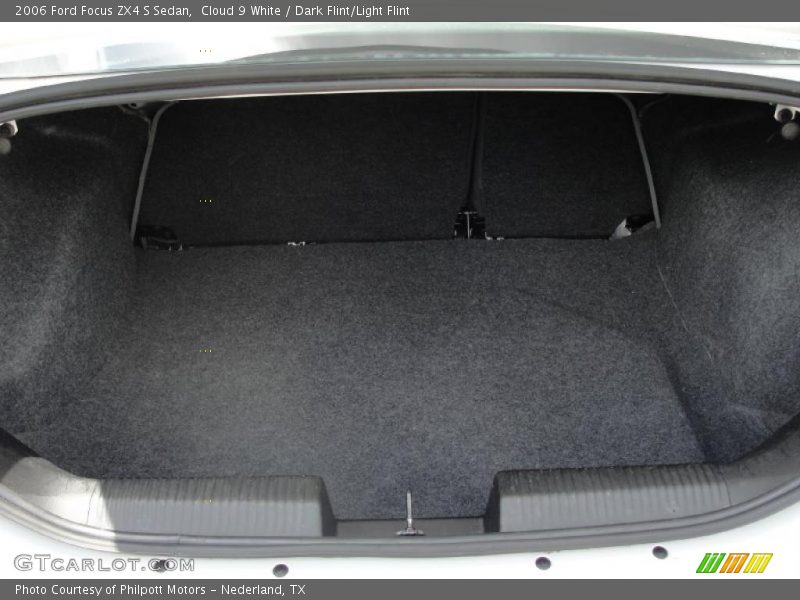 Cloud 9 White / Dark Flint/Light Flint 2006 Ford Focus ZX4 S Sedan