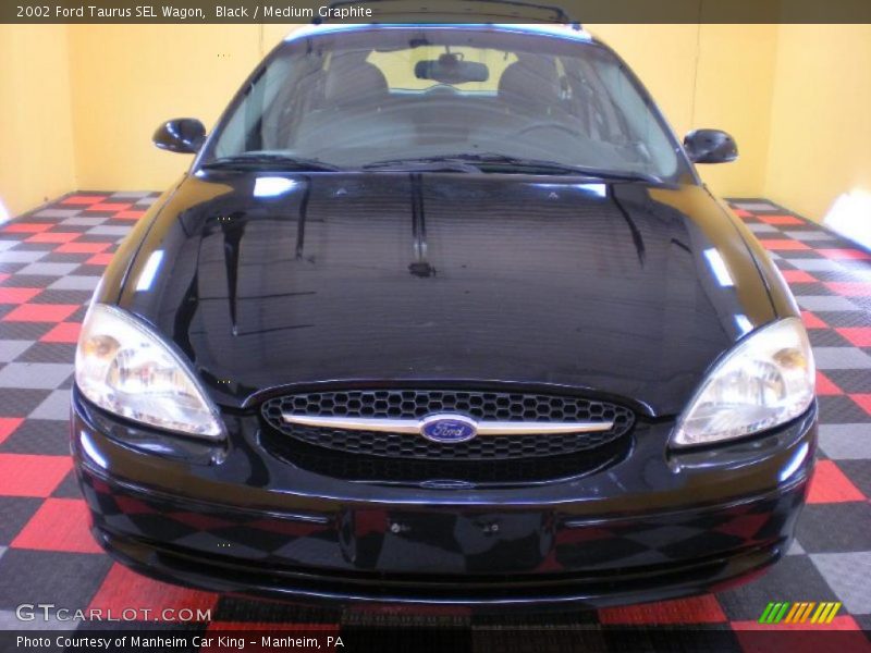 Black / Medium Graphite 2002 Ford Taurus SEL Wagon