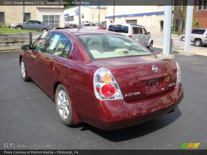 Nouveau Ruby / Blond Beige 2002 Nissan Altima 2.5 SL