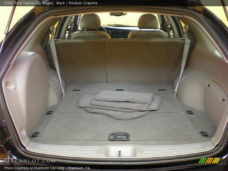 Black / Medium Graphite 2002 Ford Taurus SEL Wagon