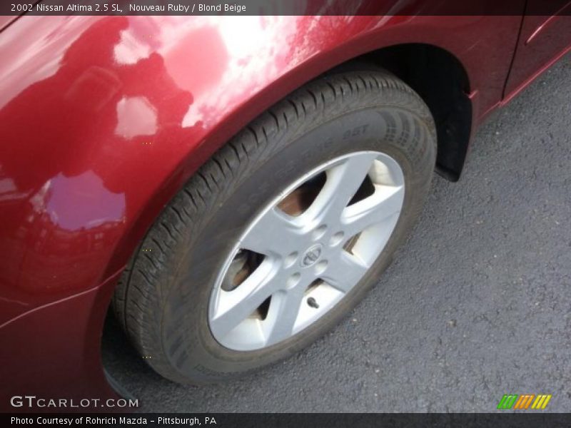 Nouveau Ruby / Blond Beige 2002 Nissan Altima 2.5 SL