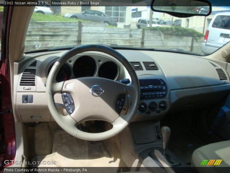 Nouveau Ruby / Blond Beige 2002 Nissan Altima 2.5 SL