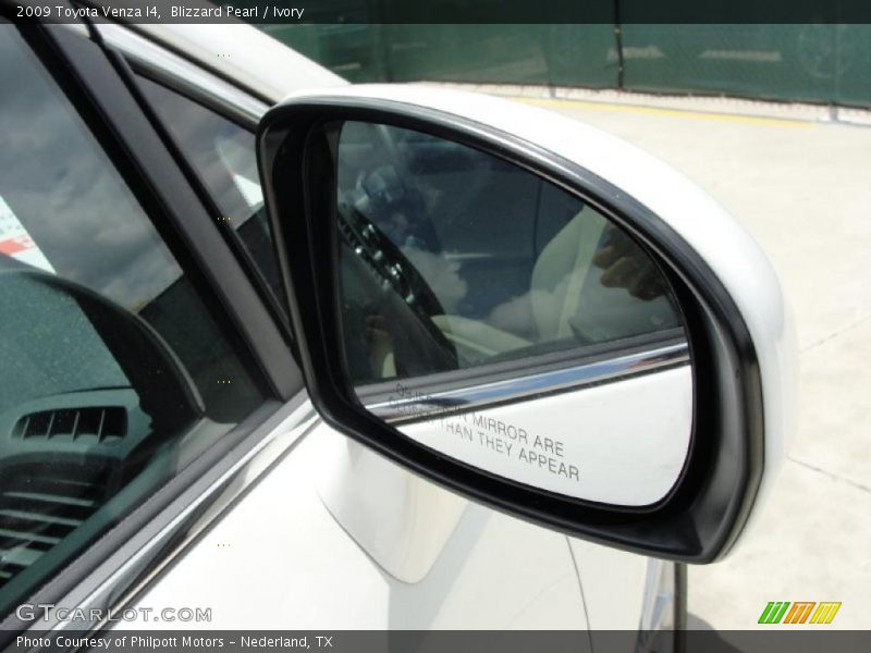 Blizzard Pearl / Ivory 2009 Toyota Venza I4