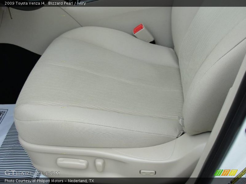 Blizzard Pearl / Ivory 2009 Toyota Venza I4