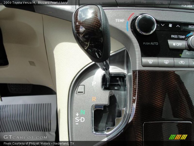 Blizzard Pearl / Ivory 2009 Toyota Venza I4