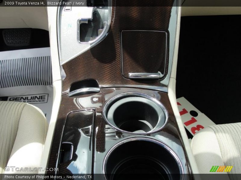 Blizzard Pearl / Ivory 2009 Toyota Venza I4