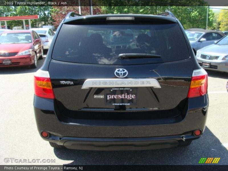 Black / Ash 2009 Toyota Highlander