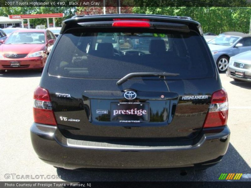 Black / Ash Gray 2007 Toyota Highlander V6 4WD