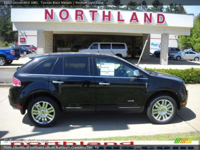 Tuxedo Black Metallic / Medium Light Stone 2010 Lincoln MKX AWD