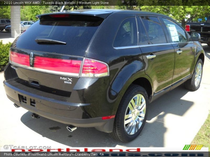Tuxedo Black Metallic / Medium Light Stone 2010 Lincoln MKX AWD