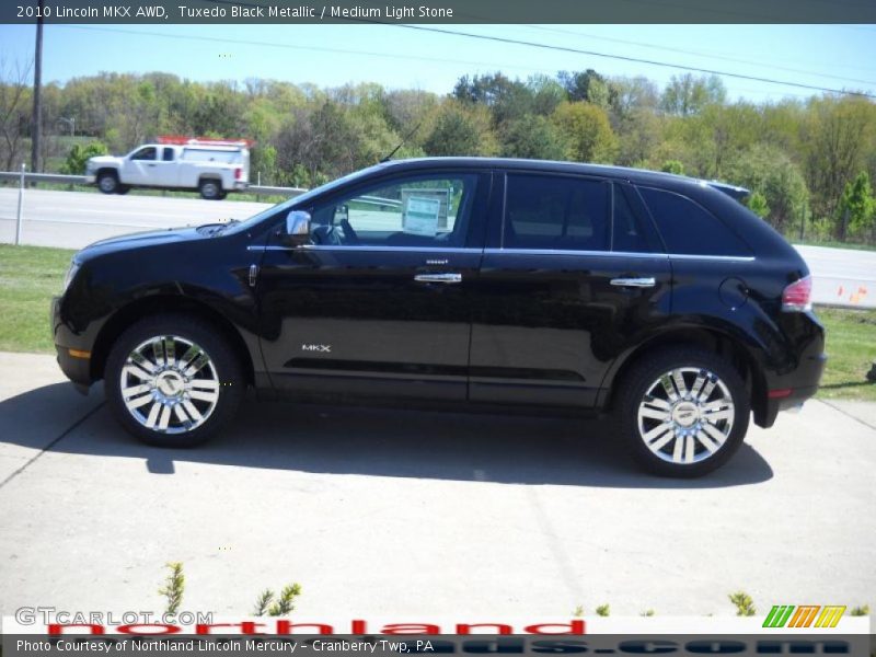 Tuxedo Black Metallic / Medium Light Stone 2010 Lincoln MKX AWD