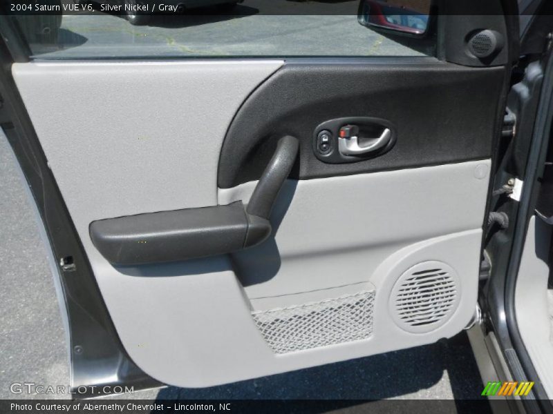 Silver Nickel / Gray 2004 Saturn VUE V6