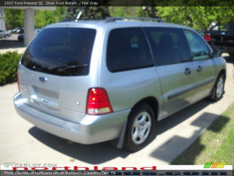 Silver Frost Metallic / Flint Gray 2007 Ford Freestar SE