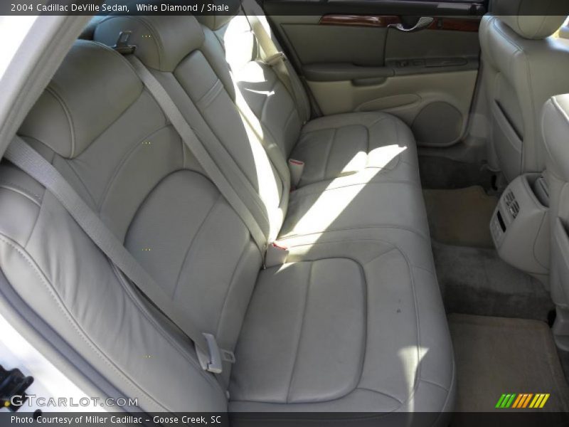 White Diamond / Shale 2004 Cadillac DeVille Sedan