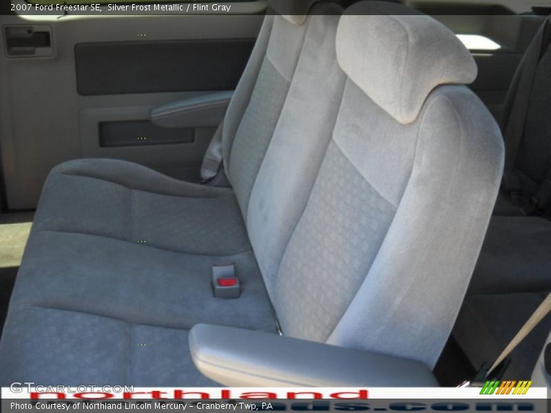 Silver Frost Metallic / Flint Gray 2007 Ford Freestar SE