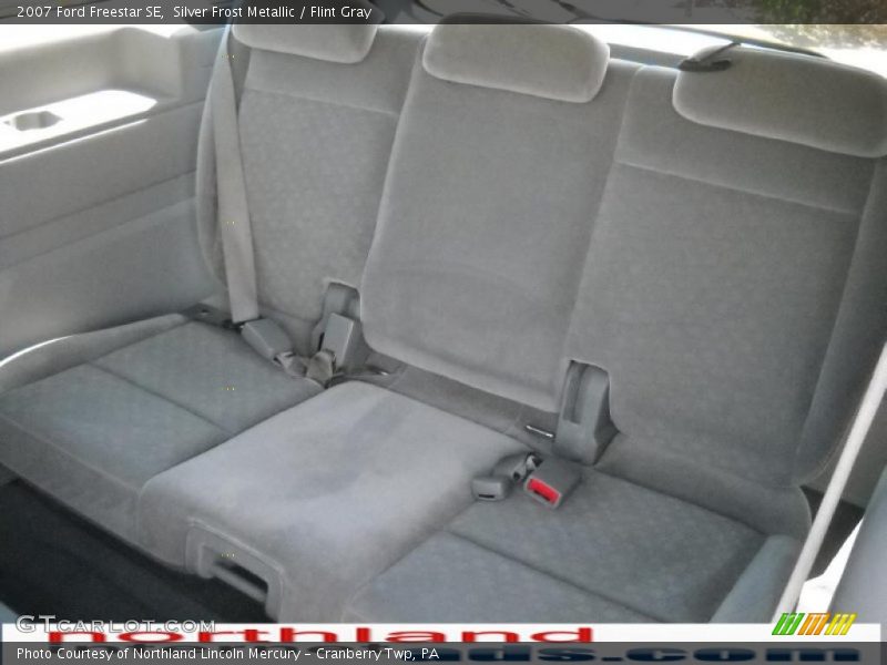 Silver Frost Metallic / Flint Gray 2007 Ford Freestar SE