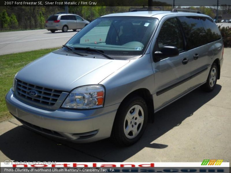 Silver Frost Metallic / Flint Gray 2007 Ford Freestar SE